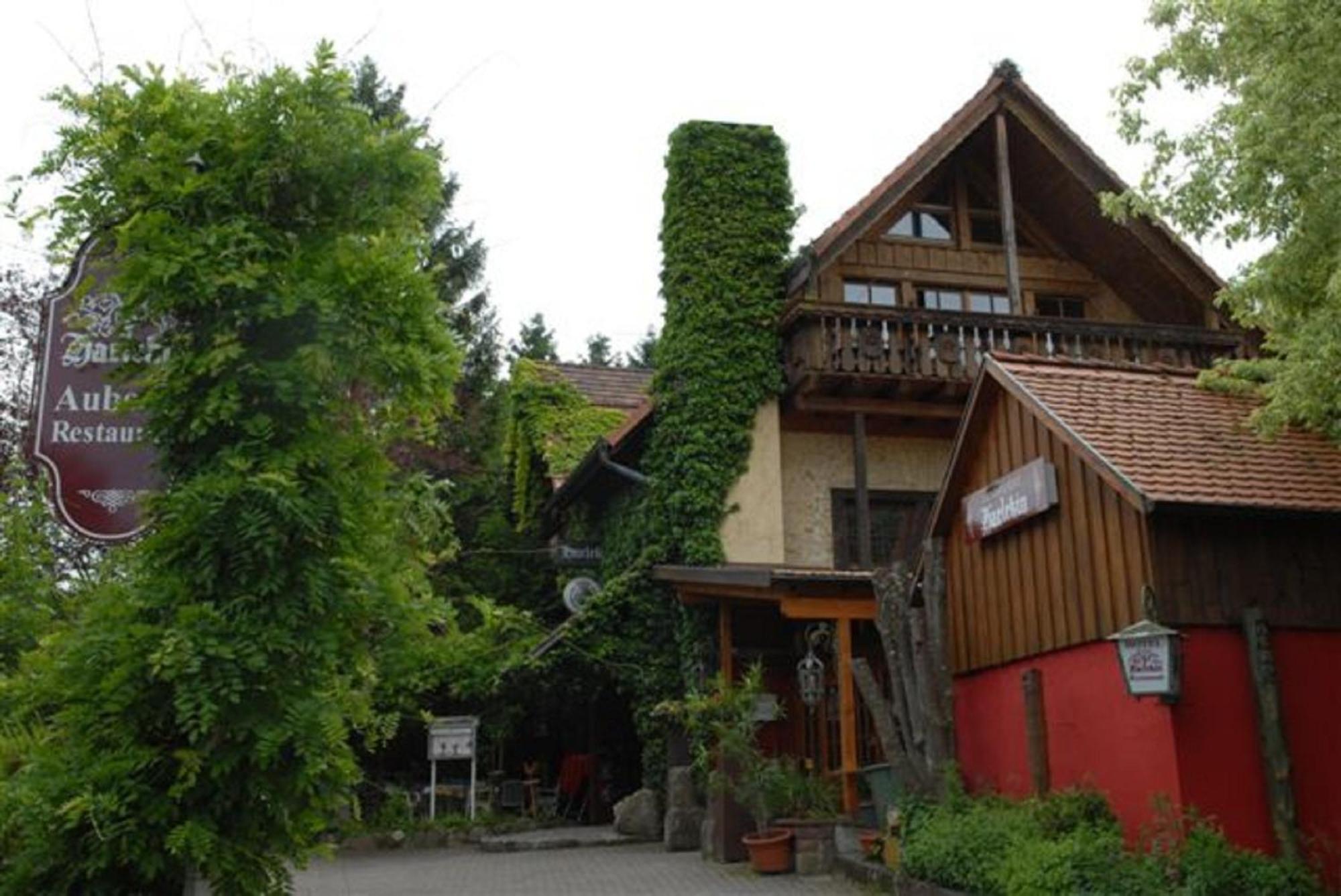 Alte Schreinerei-Auberge Harlekin Randegg Exterior foto